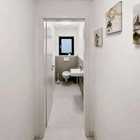 Feworld - 2 - Near Train Station - Free Parking Apartment Freilassing