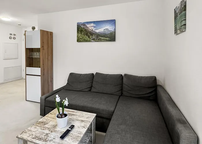 דירה Feworld - 2 - Near Train Station - Free Parking *