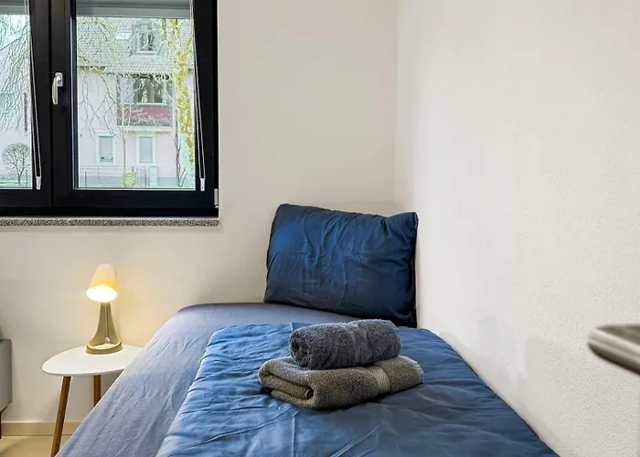 Feworld - 2 - Near Train Station - Free Parking דירה פריילאסינג